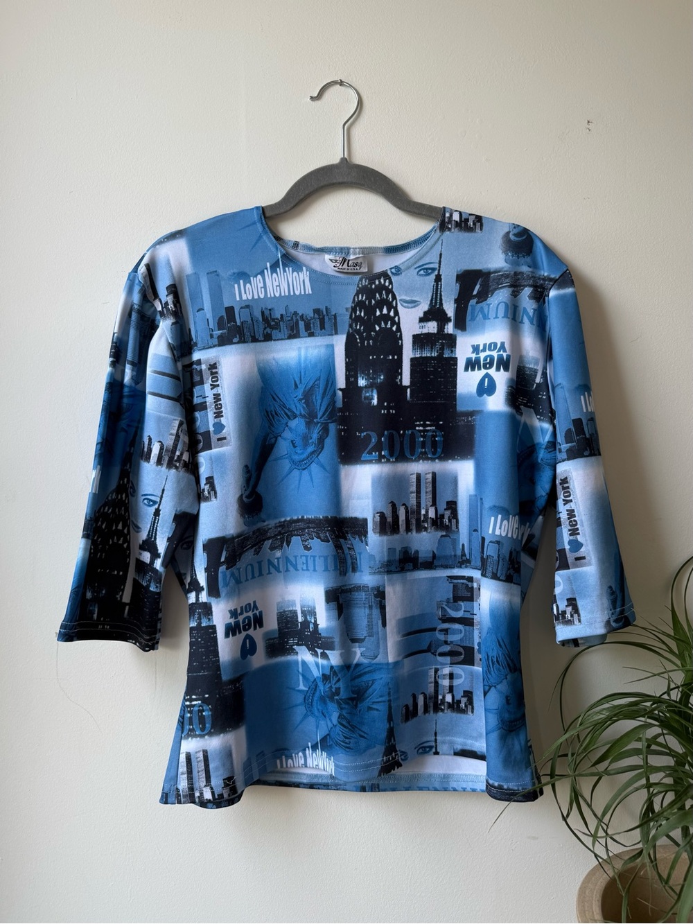 RARE Y2K Twin Towers 2000 I Love New York Blue Graphic Print Top made in USA